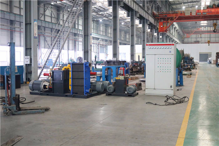 大型試驗(yàn)設(shè)備生產(chǎn)車間